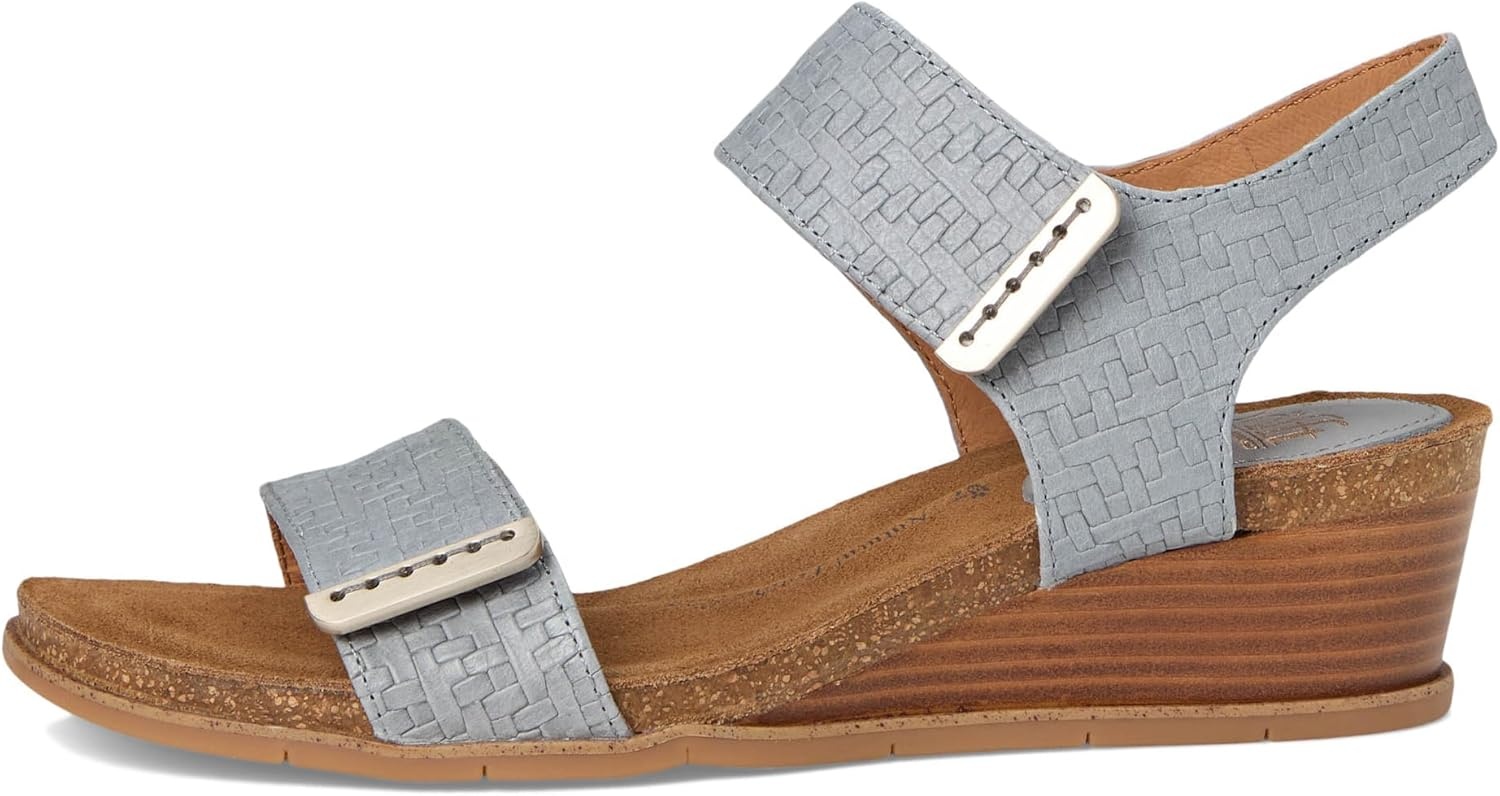 Sofft Women’s Verdi II Chambray Woven 6 Medium