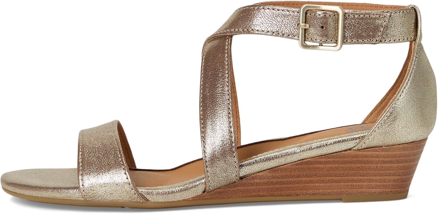 Sofft Women’s Innis, Satin Gold, 6 Medium