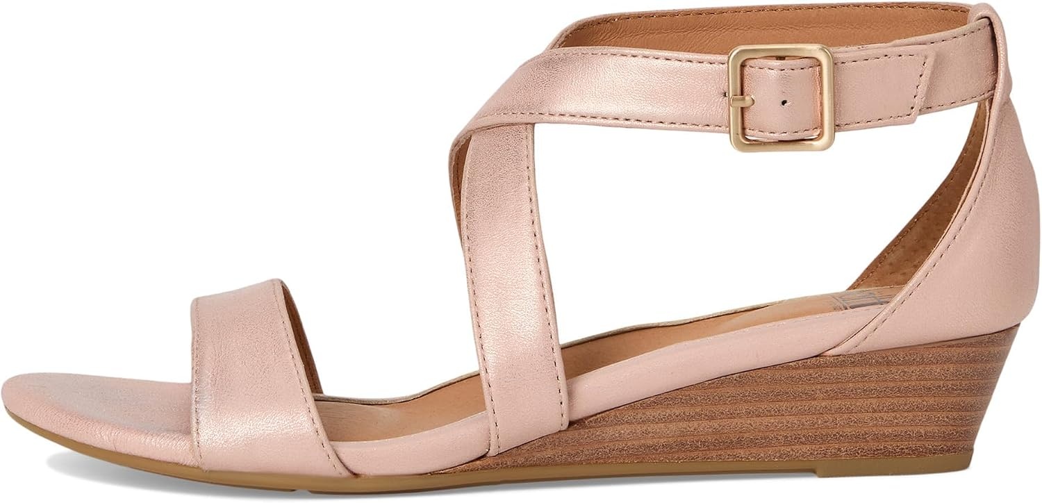Sofft Women’s Innis, Rose Gold, 7.5 Wide